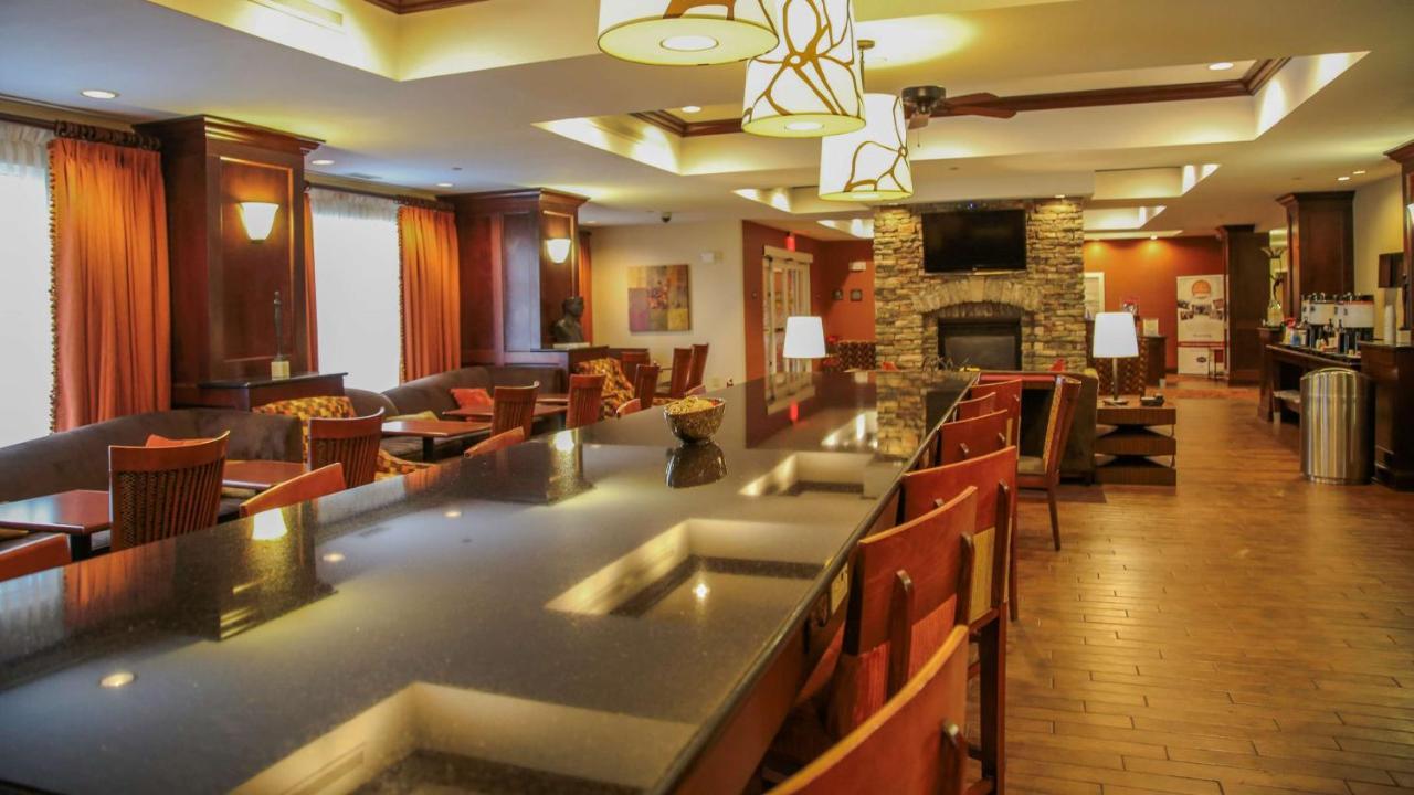 Hampton Inn Matamoras Exterior photo